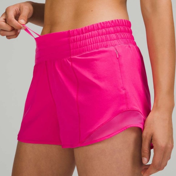 Lululemon Hotty Hot High-Rise Short 2.5" Sonic Pink - Picture 2 of 5